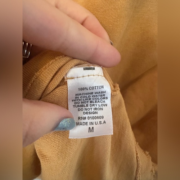 (B28)Junk Food | Graphic T-shirt With distressing - Picture 5 of 7